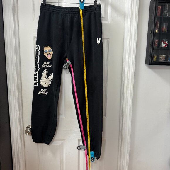 Bad Bunny sweatpants YHLQMDLG Yo Hago Lo Que Me Da La Gana FOL size Large (READ) - Picture 3 of 15